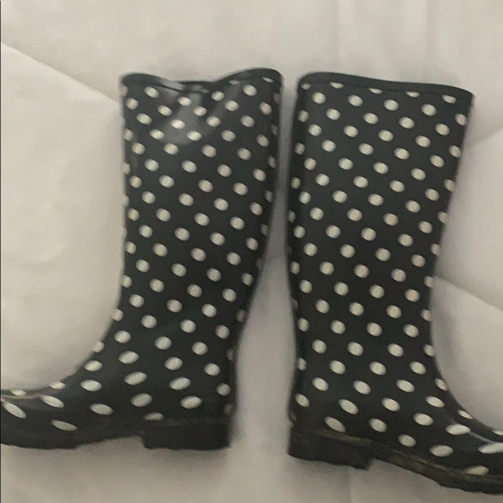 Girls polka dot rain boots
